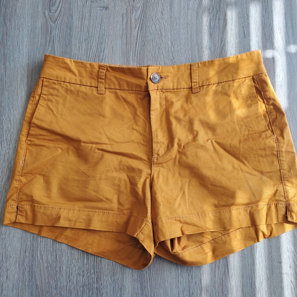 4/$25 Old Navy Shorts Mustard size 8